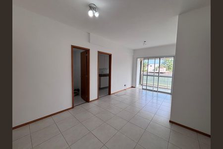 Apartamento para alugar com 85m², 3 quartos e 1 vaga Apartamento para alugar com 85m², 3 quartos e 1 vagaSala