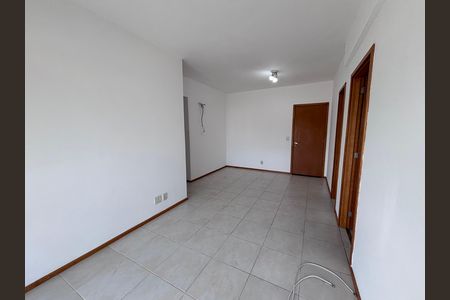 Apartamento para alugar com 85m², 3 quartos e 1 vaga Apartamento para alugar com 85m², 3 quartos e 1 vagaSala