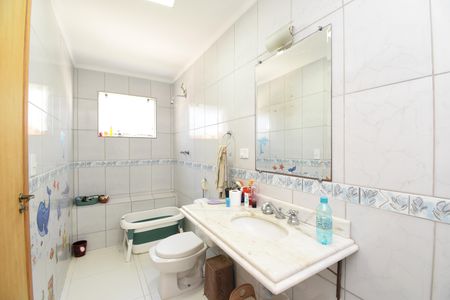Casa à venda com 443m², 5 quartos e 5 vagasBanheiro da Suíte 1