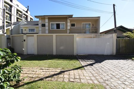Casa à venda com 443m², 5 quartos e 5 vagasFachada