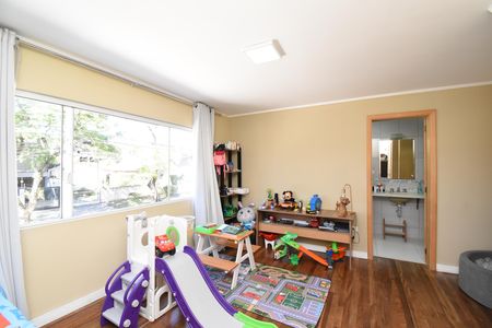 Casa à venda com 443m², 5 quartos e 5 vagasSuíte 1