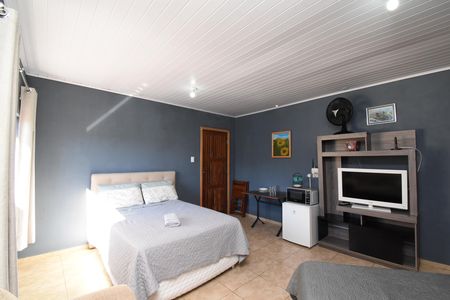 Casa à venda com 443m², 5 quartos e 5 vagasQuarto Externo 2