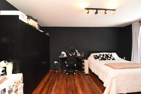 Casa à venda com 443m², 5 quartos e 5 vagasSuíte 3