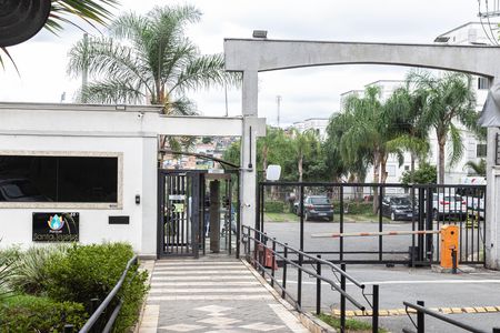 Apartamento para alugar com 44m², 2 quartos e 1 vaga Apartamento para alugar com 44m², 2 quartos e 1 vagaFachada