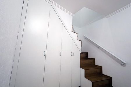 Casa para alugar com 150m², 3 quartos e 2 vagas Casa para alugar com 150m², 3 quartos e 2 vagasBanheiro Suíte 1