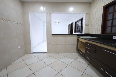 Casa para alugar com 150m², 3 quartos e 2 vagas Casa para alugar com 150m², 3 quartos e 2 vagasCozinha
