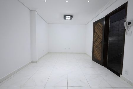Casa para alugar com 150m², 3 quartos e 2 vagas Casa para alugar com 150m², 3 quartos e 2 vagasSala