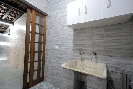 Casa para alugar com 150m², 3 quartos e 2 vagas Casa para alugar com 150m², 3 quartos e 2 vagasÁrea de Serviço