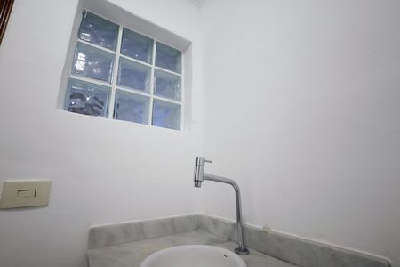 Casa para alugar com 150m², 3 quartos e 2 vagas Casa para alugar com 150m², 3 quartos e 2 vagasBanheiro