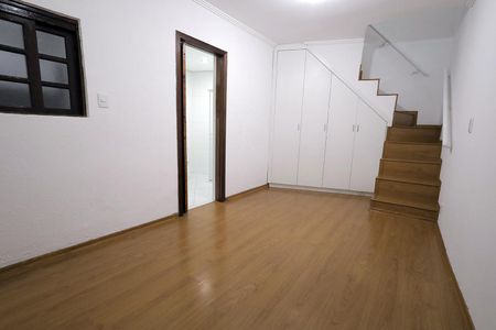 Casa para alugar com 150m², 3 quartos e 2 vagas Casa para alugar com 150m², 3 quartos e 2 vagasQuarto Suíte 1