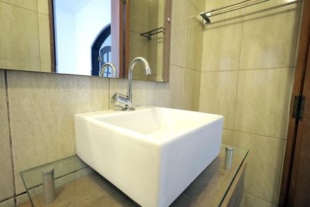 Casa para alugar com 150m², 3 quartos e 2 vagas Casa para alugar com 150m², 3 quartos e 2 vagasBanheiro Suíte 2
