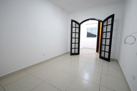 Casa para alugar com 150m², 3 quartos e 2 vagas Casa para alugar com 150m², 3 quartos e 2 vagasQuarto Suíte 2