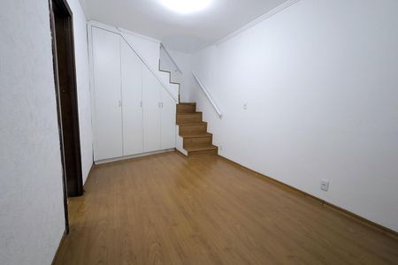 Casa para alugar com 150m², 3 quartos e 2 vagas Casa para alugar com 150m², 3 quartos e 2 vagasQuarto Suíte 1
