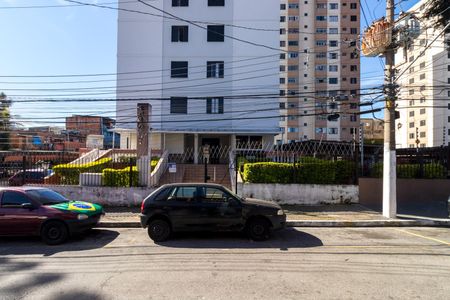Apartamento para alugar com 50m², 2 quartos e 1 vaga Apartamento para alugar com 50m², 2 quartos e 1 vagaFachada