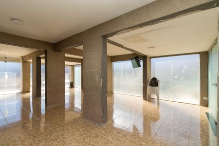 Apartamento para alugar com 50m², 2 quartos e 1 vaga Apartamento para alugar com 50m², 2 quartos e 1 vagaÁrea comum - Salão de festas