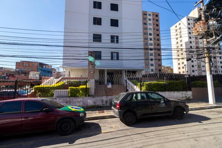 Apartamento para alugar com 50m², 2 quartos e 1 vaga Apartamento para alugar com 50m², 2 quartos e 1 vagaFachada