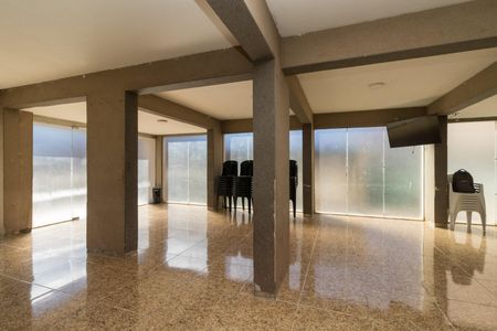 Apartamento para alugar com 50m², 2 quartos e 1 vaga Apartamento para alugar com 50m², 2 quartos e 1 vagaÁrea comum - Salão de festas