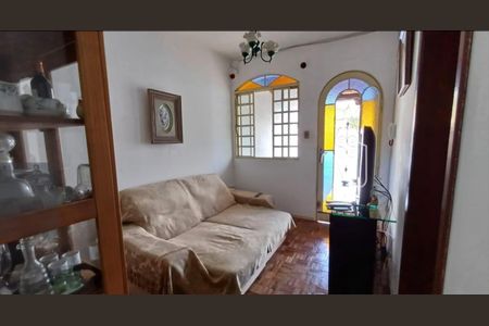 Casa à venda com 3 quartos, 225m² em Teixeira Dias, Belo Horizonte