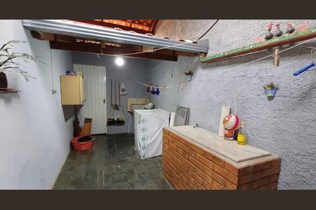 Casa à venda com 3 quartos, 225m² em Teixeira Dias, Belo Horizonte