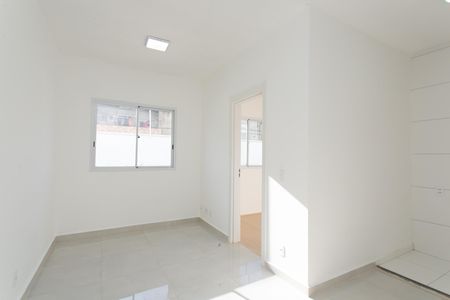 Apartamento para alugar com 35m², 2 quartos e sem vaga Apartamento para alugar com 35m², 2 quartos e sem vagaSala