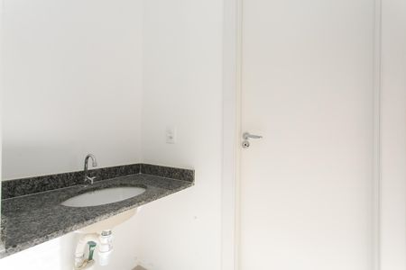 Apartamento para alugar com 35m², 2 quartos e sem vaga Apartamento para alugar com 35m², 2 quartos e sem vagaBanheiro / Lavatório