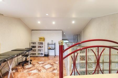 Casa de condomínio à venda com 90m², 2 quartos e 2 vagas Casa de condomínio à venda com 90m², 2 quartos e 2 vagasSótão