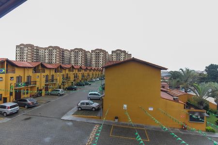 Casa de condomínio à venda com 90m², 2 quartos e 2 vagas Casa de condomínio à venda com 90m², 2 quartos e 2 vagasVista Varanda do Sótão
