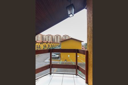 Casa de condomínio à venda com 90m², 2 quartos e 2 vagas Casa de condomínio à venda com 90m², 2 quartos e 2 vagasVaranda do Sótão