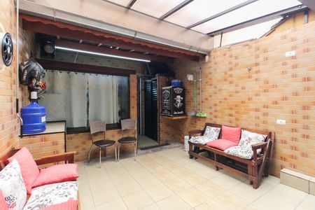 Casa de condomínio à venda com 90m², 2 quartos e 2 vagas Casa de condomínio à venda com 90m², 2 quartos e 2 vagasQuintal - Churrasqueira