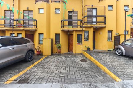 Casa de condomínio à venda com 90m², 2 quartos e 2 vagas Casa de condomínio à venda com 90m², 2 quartos e 2 vagasVaga