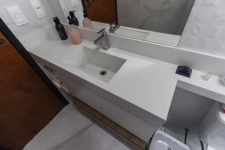 Casa de condomínio à venda com 90m², 2 quartos e 2 vagas Casa de condomínio à venda com 90m², 2 quartos e 2 vagasBanheiro
