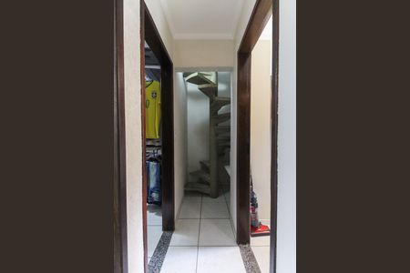 Casa de condomínio à venda com 90m², 2 quartos e 2 vagas Casa de condomínio à venda com 90m², 2 quartos e 2 vagasCorredor