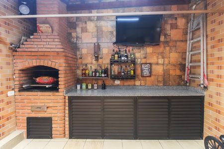 Casa de condomínio à venda com 90m², 2 quartos e 2 vagas Casa de condomínio à venda com 90m², 2 quartos e 2 vagasQuintal - Churrasqueira