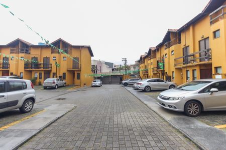 Casa de condomínio à venda com 90m², 2 quartos e 2 vagas Casa de condomínio à venda com 90m², 2 quartos e 2 vagasÁrea Comum