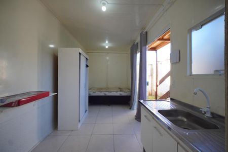 Cozinha/Sala/Quarto de kitnet/studio para alugar com 1 quarto, 15m² em Balneario, Florianópolis