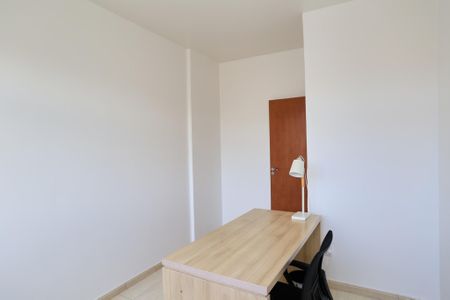 Apartamento para alugar com 100m², 3 quartos e sem vaga Apartamento para alugar com 100m², 3 quartos e sem vagaEscritório