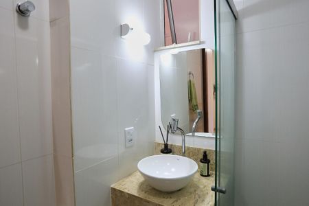 Apartamento para alugar com 100m², 3 quartos e sem vaga Apartamento para alugar com 100m², 3 quartos e sem vagaBanheiro