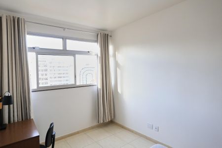 Apartamento para alugar com 100m², 3 quartos e sem vaga Apartamento para alugar com 100m², 3 quartos e sem vagaQuarto
