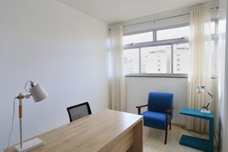 Apartamento para alugar com 100m², 3 quartos e sem vaga Apartamento para alugar com 100m², 3 quartos e sem vagaEscritório