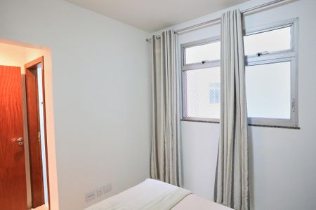 Apartamento para alugar com 100m², 3 quartos e sem vaga Apartamento para alugar com 100m², 3 quartos e sem vagaSuíte