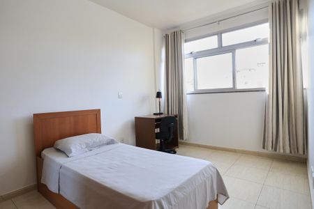 Apartamento para alugar com 100m², 3 quartos e sem vaga Apartamento para alugar com 100m², 3 quartos e sem vagaQuarto