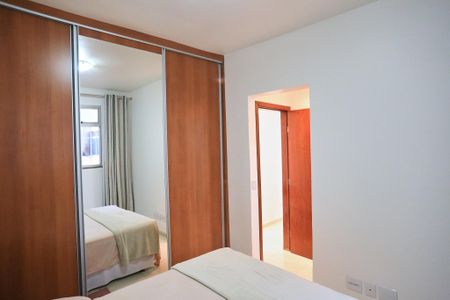 Apartamento para alugar com 100m², 3 quartos e sem vaga Apartamento para alugar com 100m², 3 quartos e sem vagaSuíte