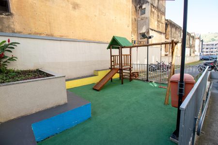 Apartamento para alugar com 46m², 2 quartos e 1 vaga Apartamento para alugar com 46m², 2 quartos e 1 vagaÁrea comum - Playground
