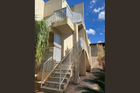 Apartamento para alugar com 85m², 2 quartos e 1 vaga Apartamento para alugar com 85m², 2 quartos e 1 vagaEntrada