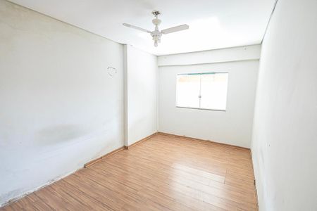 Casa à venda com 200m², 2 quartos e 2 vagas Casa à venda com 200m², 2 quartos e 2 vagasQuarto 2