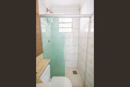 Casa à venda com 200m², 2 quartos e 2 vagas Casa à venda com 200m², 2 quartos e 2 vagasBanheiro
