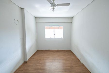 Casa à venda com 200m², 2 quartos e 2 vagas Casa à venda com 200m², 2 quartos e 2 vagasQuarto 2