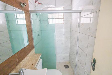 Casa à venda com 200m², 2 quartos e 2 vagas Casa à venda com 200m², 2 quartos e 2 vagasBanheiro