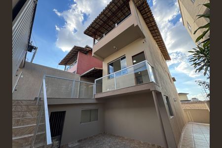 Casa à venda com 352m², 4 quartos e 2 vagas