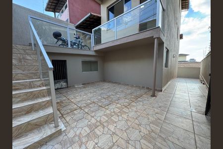 Casa à venda com 352m², 4 quartos e 2 vagas